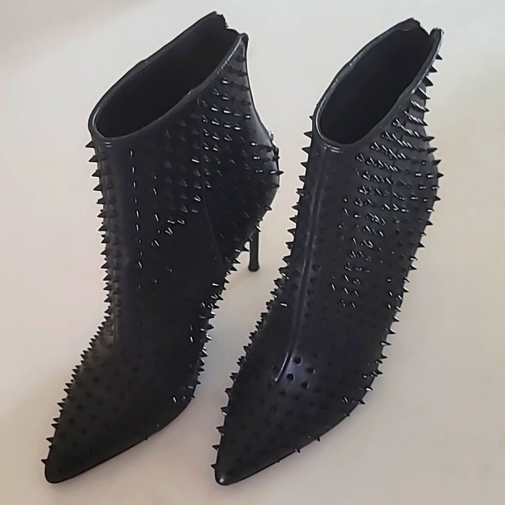 Steve Madden Vapor ankle boots 8.5